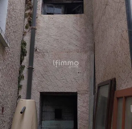 Parking/Garage/Box 75 m²