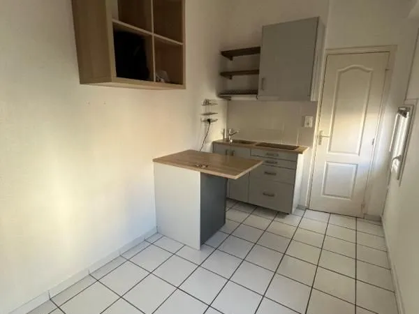 Studio 1 pièce 11 m²
