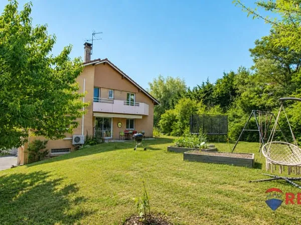 Maison T5 - Meyrié