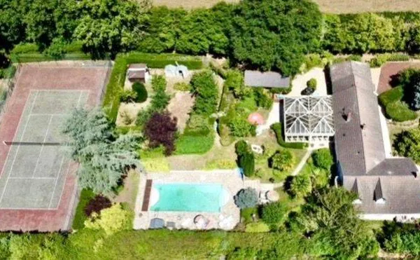 Maison 7 pièces 287 m²