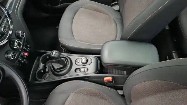 Mini Mini countryman 136 ch — photo 26