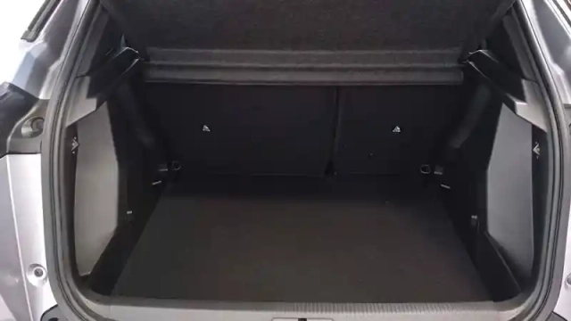 Peugeot 2008 hybrid 110 e-dcs6 — photo 7