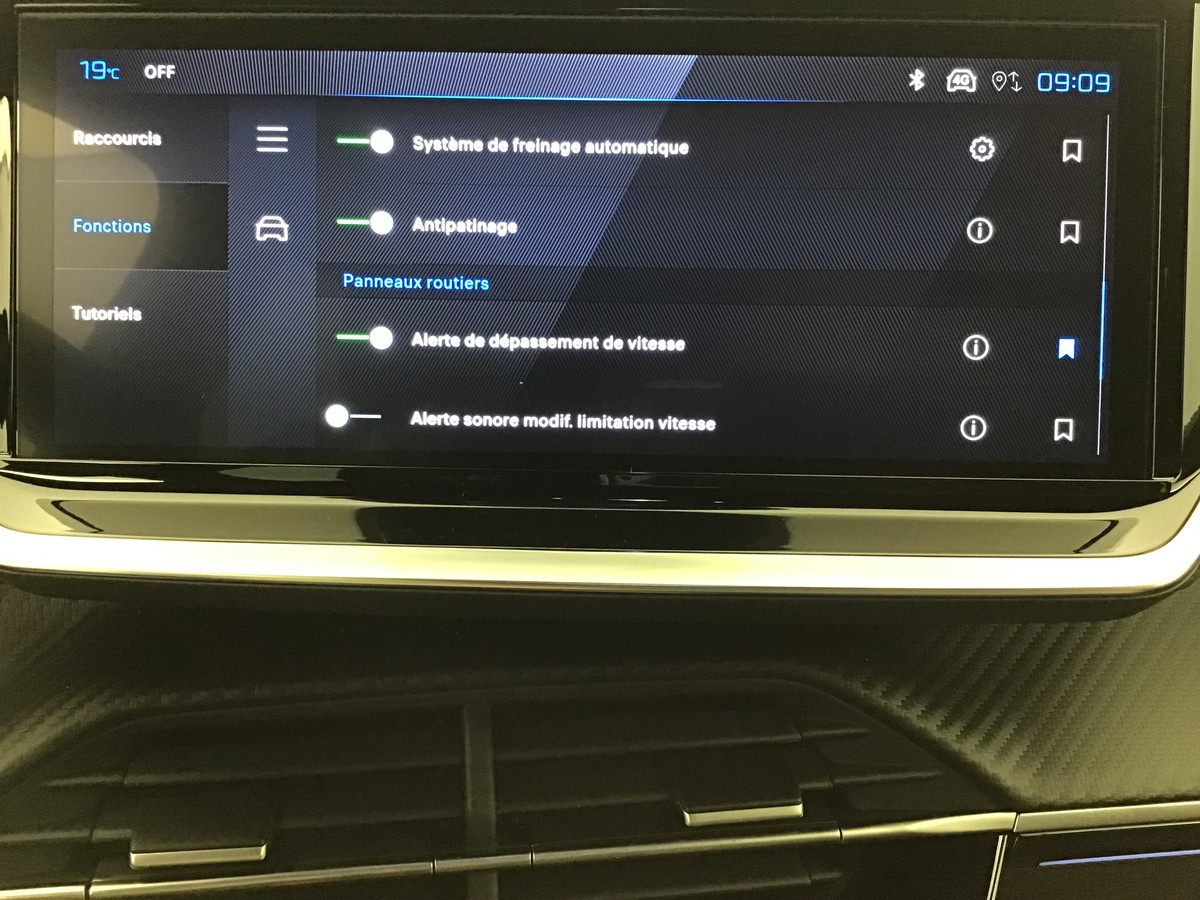 Peugeot 2008 — photo 20