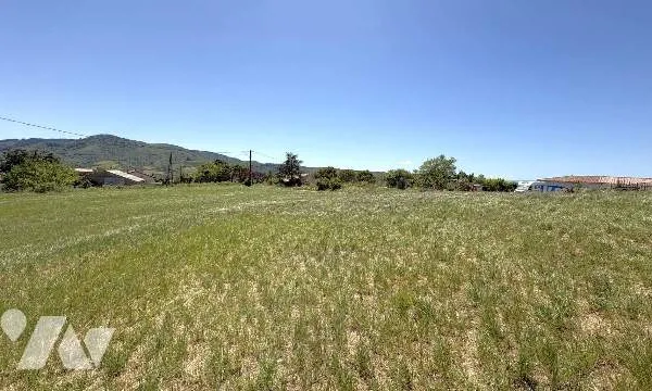 Terrain 807 m²