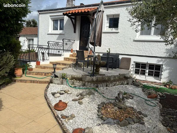 Cause retraite vends maison proche centre