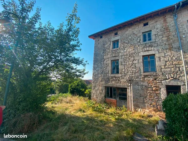 Vend Maison + Terrain au BRUGERON 63880