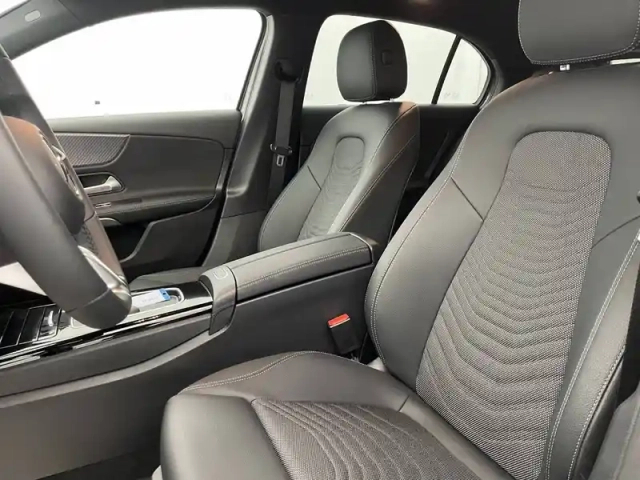Mercedes Classe A 180 7g-dct — photo 79