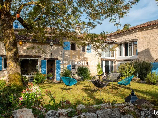 Propriété 11 pièces 455 m²