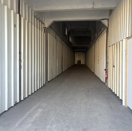 Box de stockage 50 m²