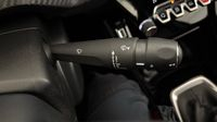 Peugeot 2008 1.5 BlueHDi 110ch S&S GT — photo 24
