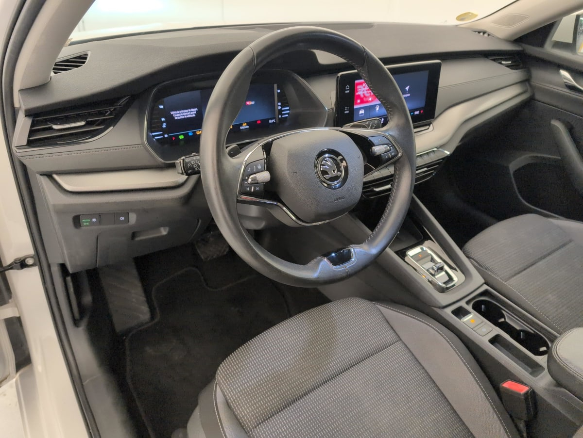 Skoda Octavia Combi — photo 14