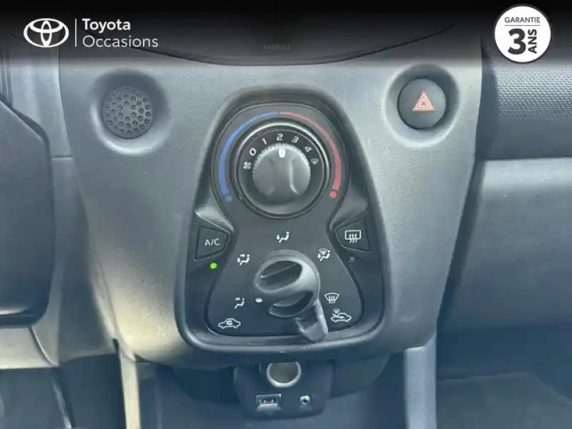 Toyota Aygo 1.0 vvt-i 72ch x-pro 5p my21 — photo 11
