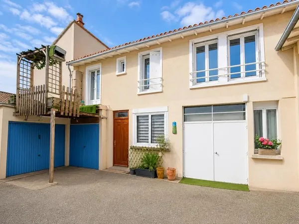 Immeuble de rapport de 130 m² à Poitiers
