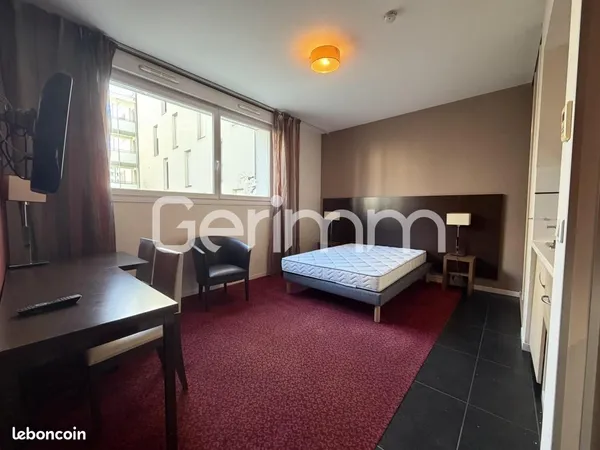 Studio 1 pièce 25 m²