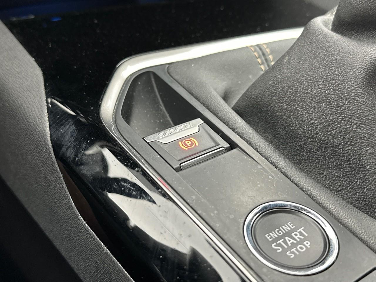 Peugeot 3008 puretech 130ch s&s bvm6 gt — photo 29