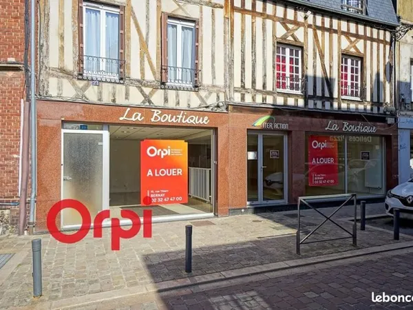 Local commercial 235 m²
