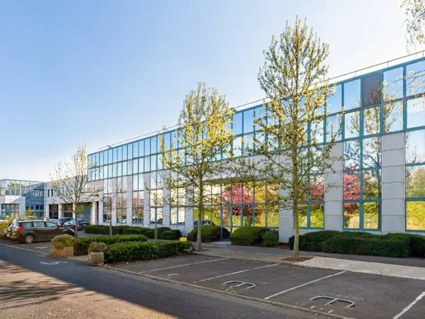 Entrepôt 3082 m²