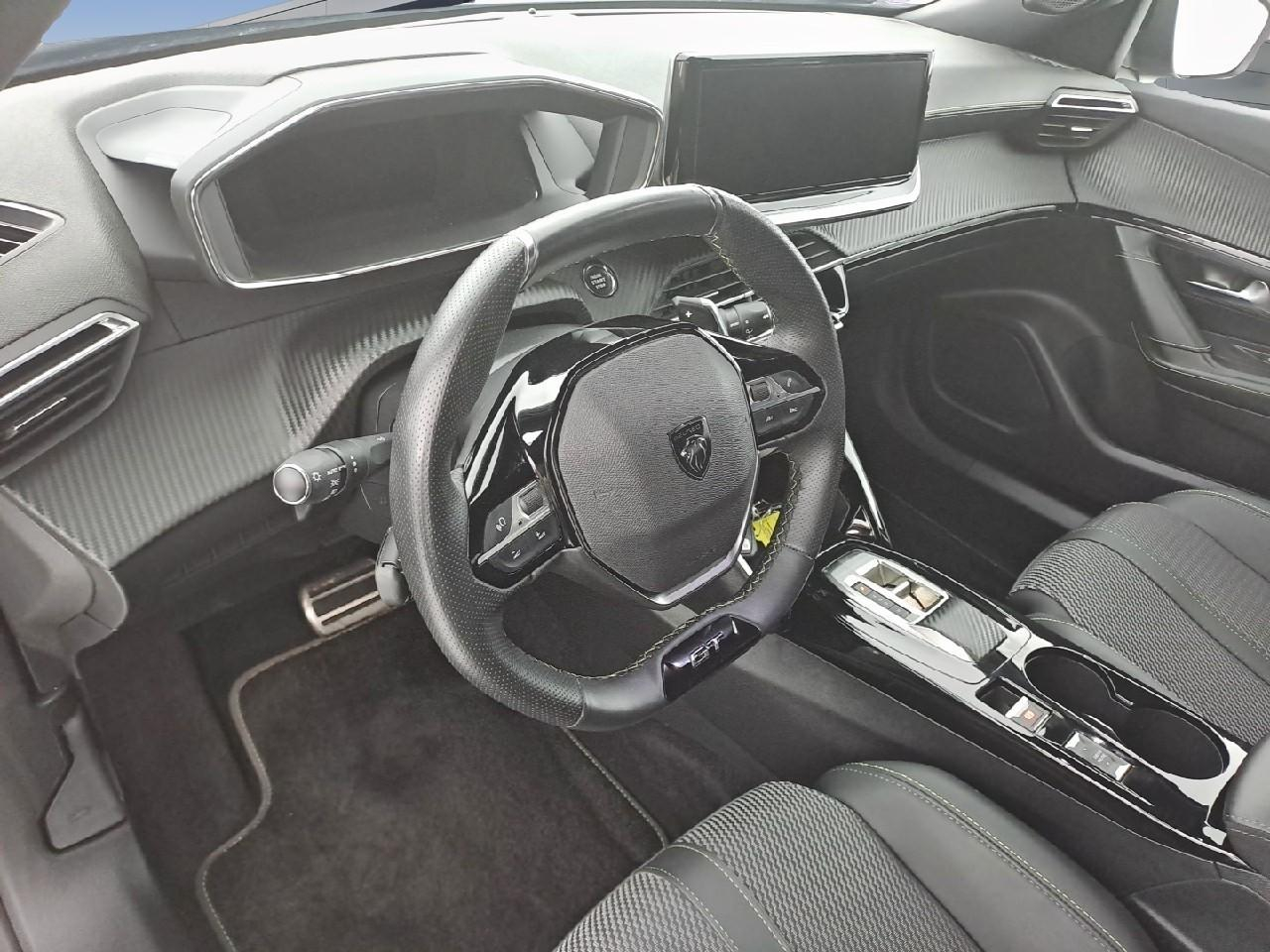 Peugeot 2008 puretech 130 s&s eat8 gt — photo 14