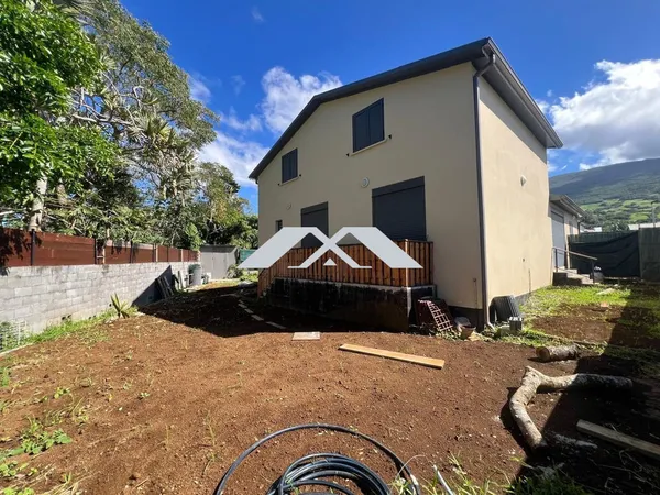 MAISON MEUBLÉE 147 m² SAINT PHILIPPE