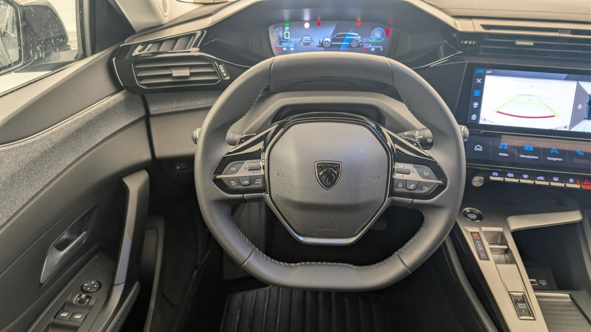 Peugeot 308 — photo 14