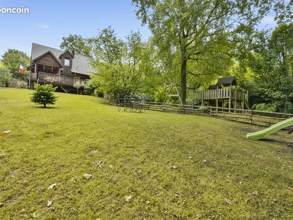 Maison 8 pièces 182 m²