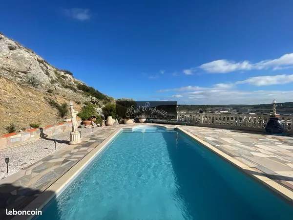 Villa 5 pièces 180 m²