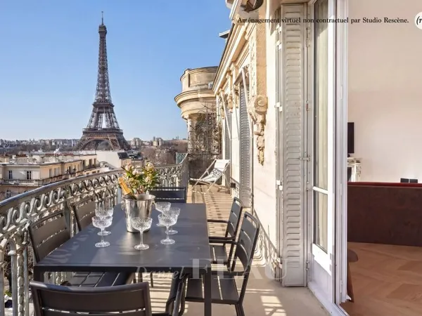 Paris 7 - Contre allée du champ de Mars - Terrasse plein sud