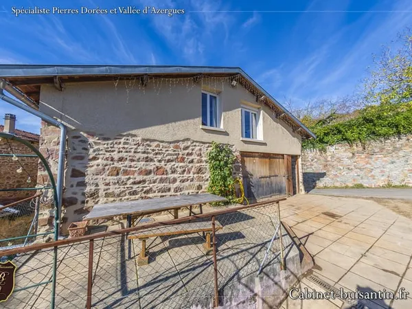 Maison en pierres entièrement rénovée avec dépendances