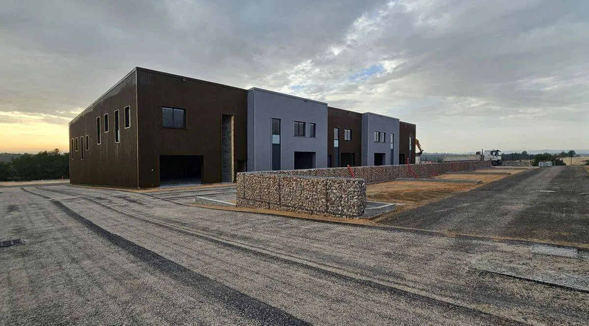 Photo 2