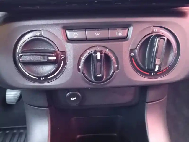 Citroën C3 puretech 83 s&amp;s bvm5 — photo 19