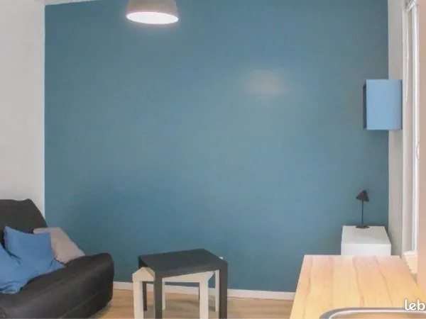 Studio 15 m², libre, métro Mairie de Montreuil à 5 min