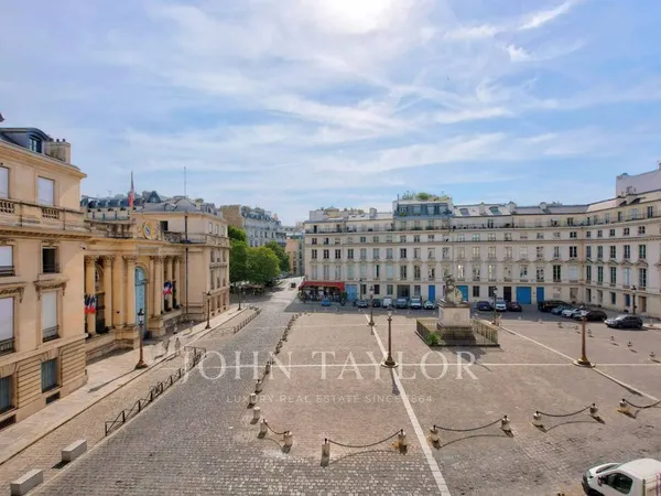 Appartement 6 pièces 197 m²