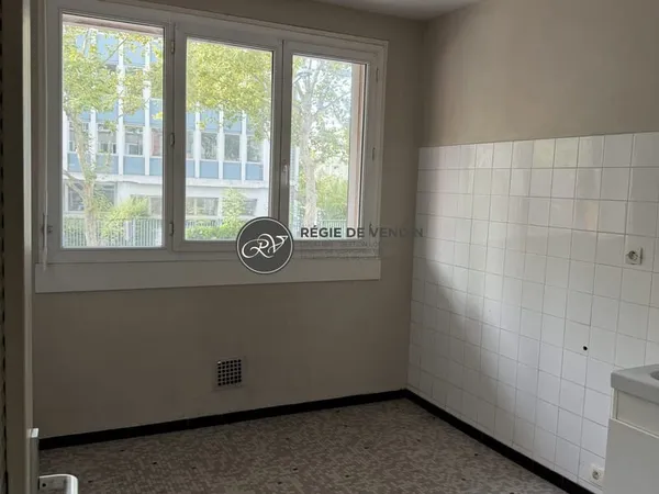 T4 - 66.81m² - Quartier Mermoz - Résidence Sécurisée
