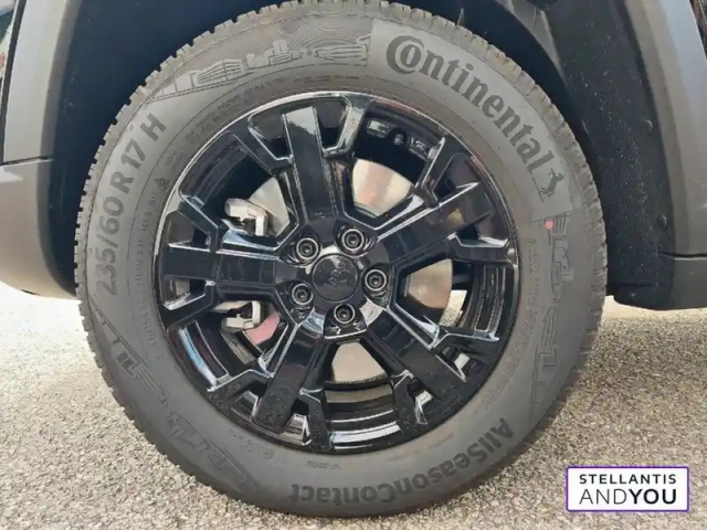 Jeep Compass 1.3 phev t4 240 ch 4xe eawd — photo 11