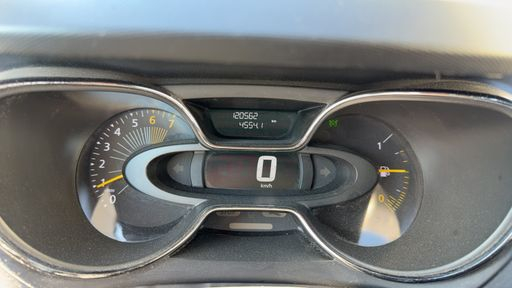 Renault Captur 0.9 TCe 90 - Business – 2015 – 120562 km – Essence – Boîte Manuelle — photo 36