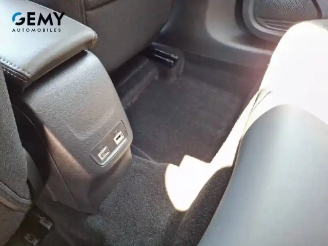 Peugeot 208 electrique 54 kwh 156ch — photo 41