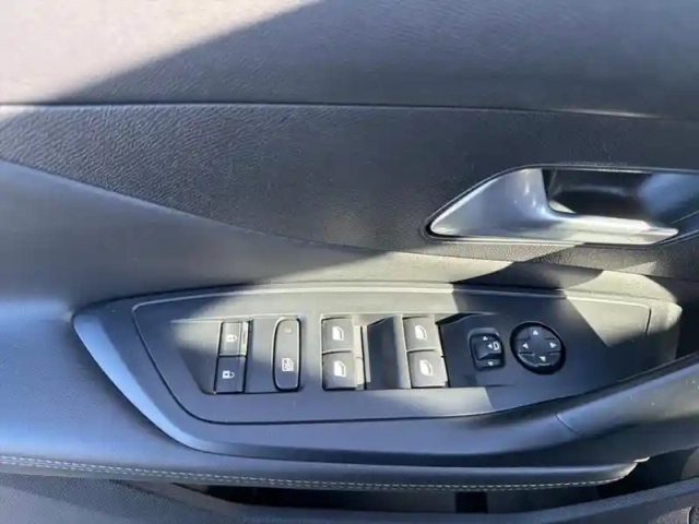 Peugeot 408 puretech 130 ch s&amp;s eat8 allure — photo 20