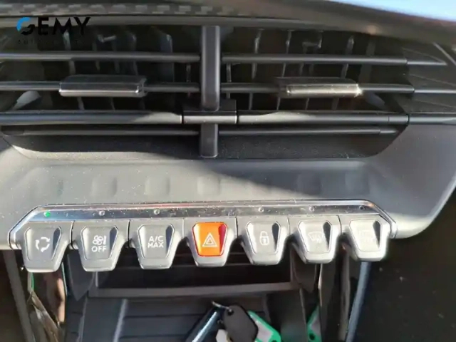 Peugeot 208 puretech 75 s&amp;s bvm5 — photo 14
