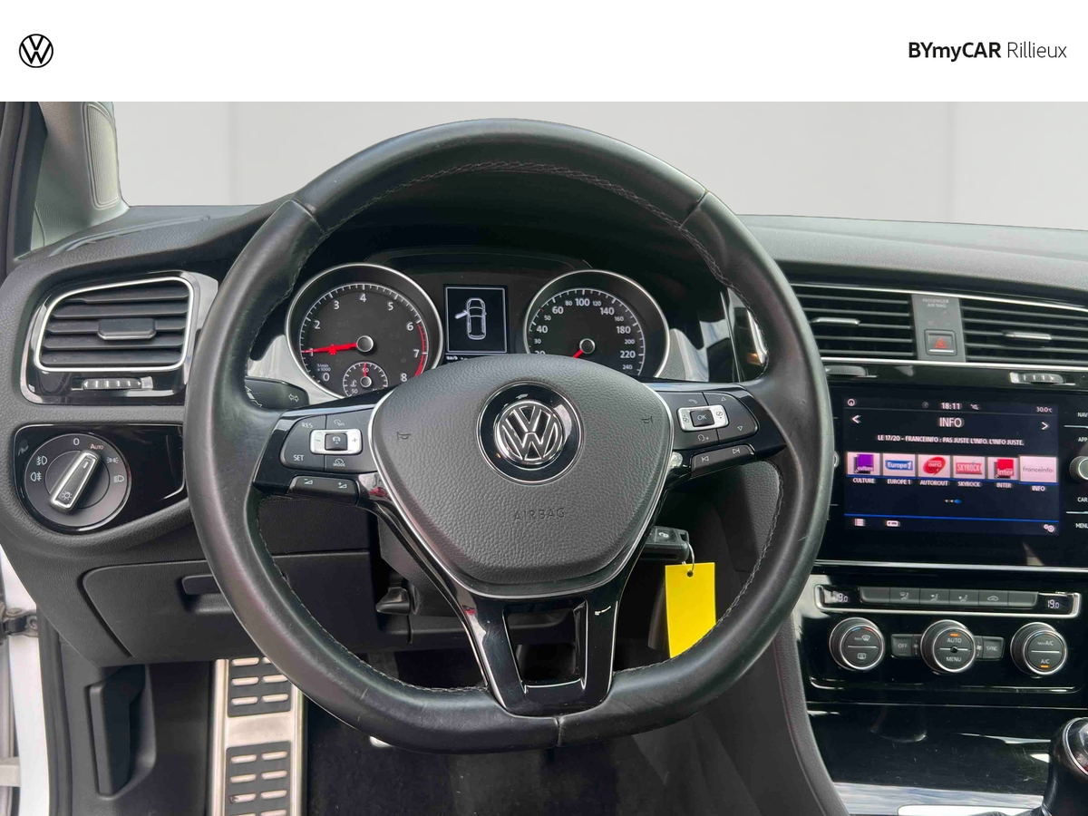 Volkswagen Golf 1.0 TSI 110 — photo 10