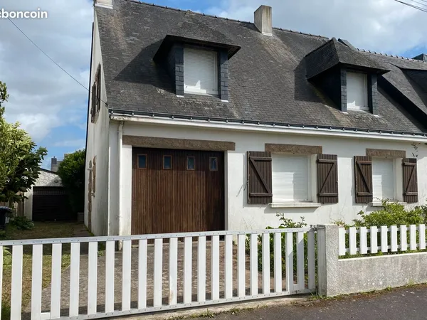 Maison familiale 140 m2, 5 chambres, 2 garages, 900 m gare TGV, Saint-Nazaire