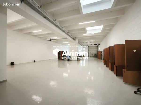 Local 561 m² Rungis