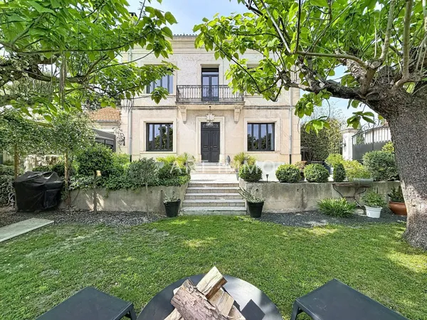 Maison de maître 6 pièces 210 m²