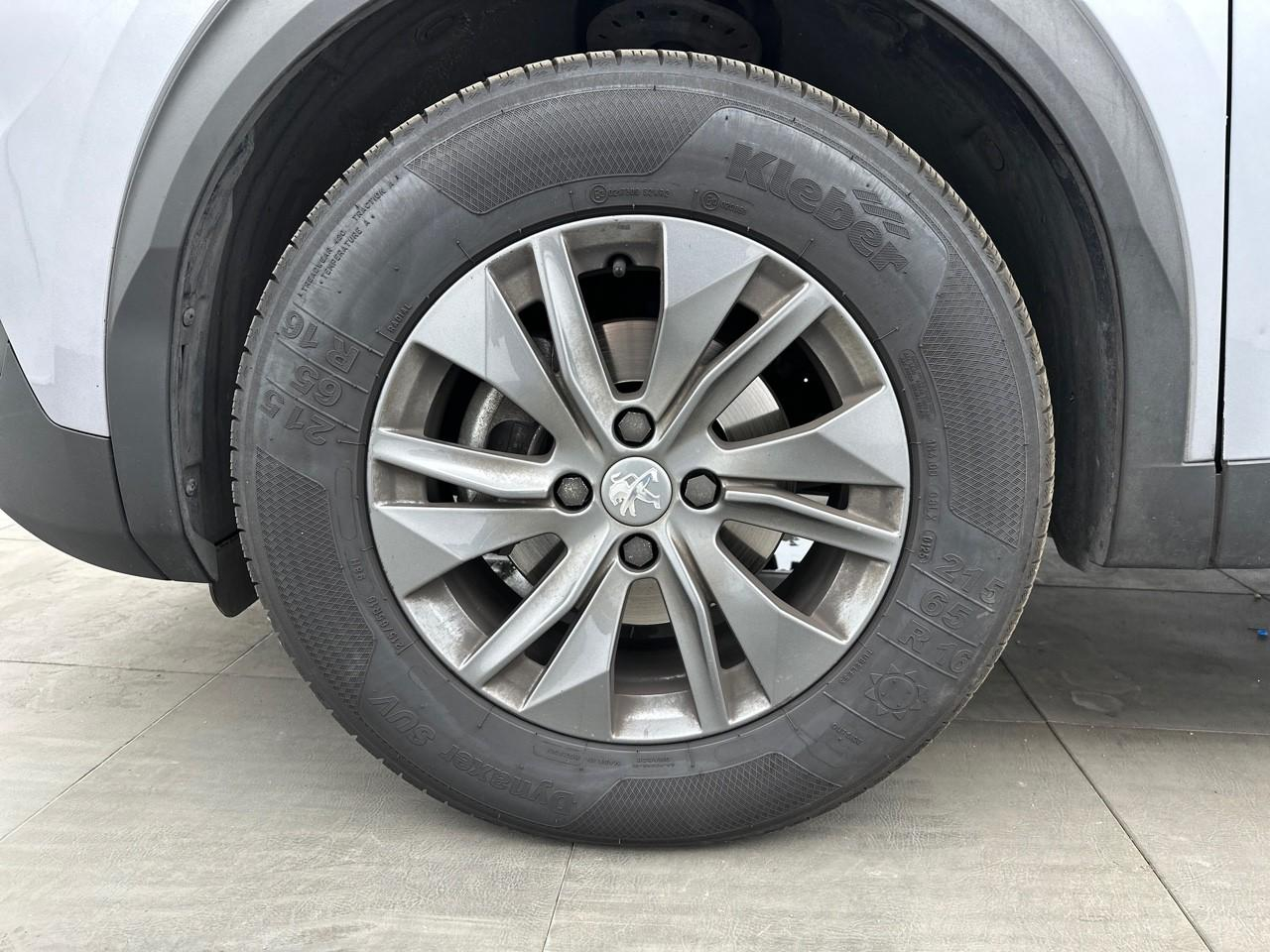 Peugeot 2008 puretech 130 s&s bvm6 style — photo 14