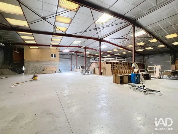 Local commercial 1345 m²