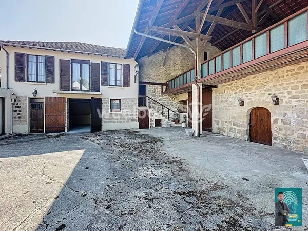 Maison 10 pièces 128 m²