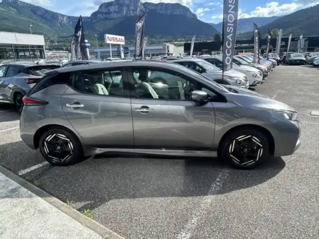 Nissan Leaf 150ch 40kwh acenta 22 — photo 4