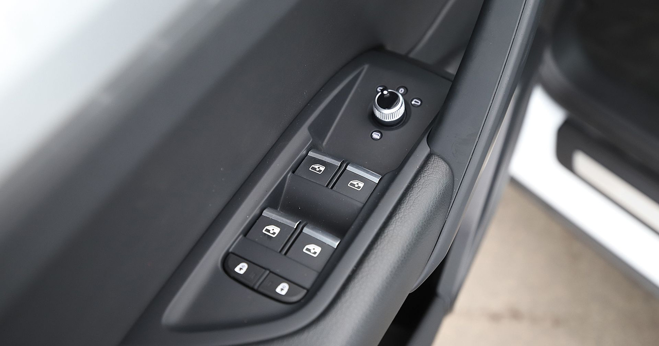 Audi Q5 Sportback — photo 30