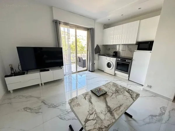 BASSE CALIFORNIE studio terrasse parking et cave