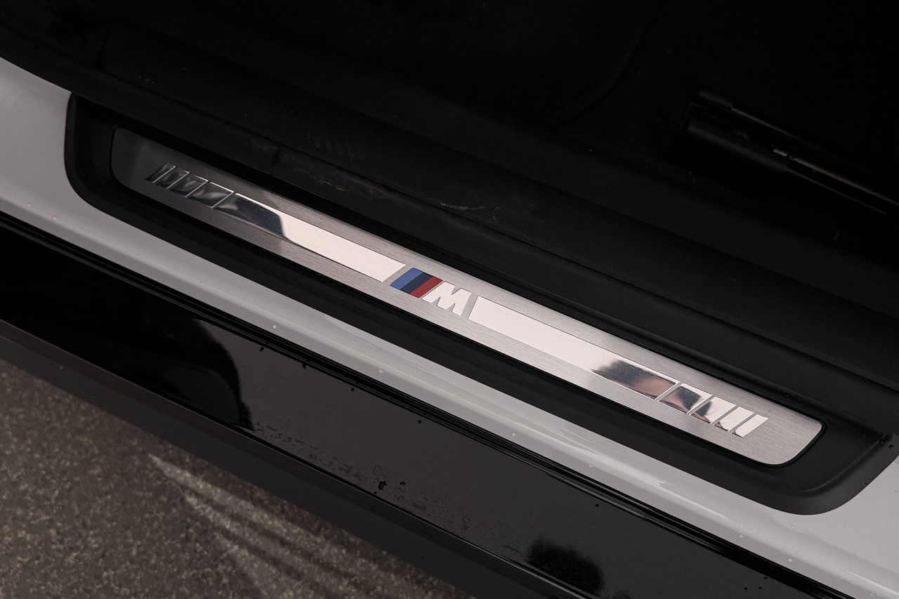 BMW I4 — photo 26