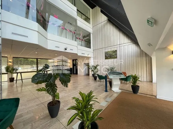 Bureaux 724 m²